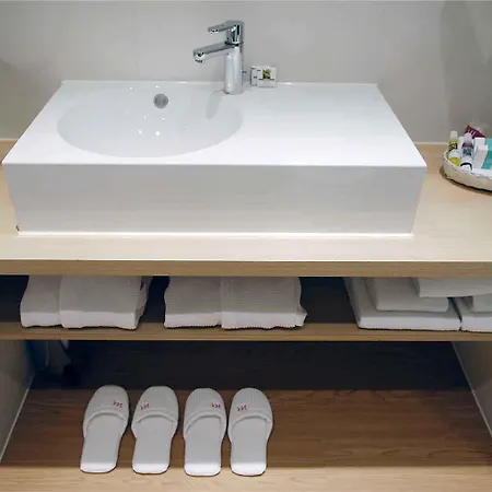 Mercure Schiphol Terminal Hotel