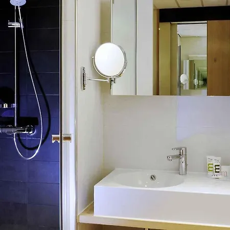 Szálloda Mercure Schiphol Terminal 3*