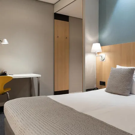 Отель Mercure Schiphol Terminal
