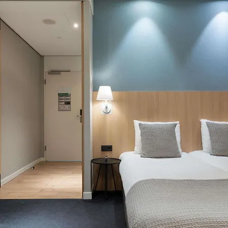 Mercure Schiphol Terminal Отель