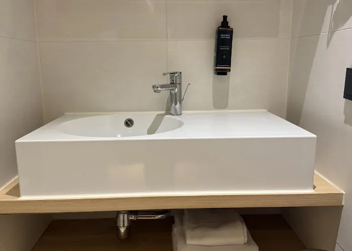 Mercure Schiphol Terminal 3*